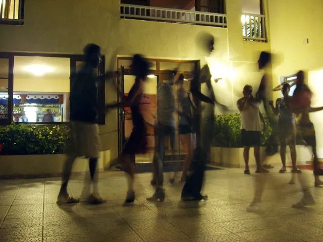 Album - Dance-floors-2015
